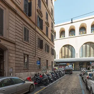 roman-station-house.it-romehotels.com/